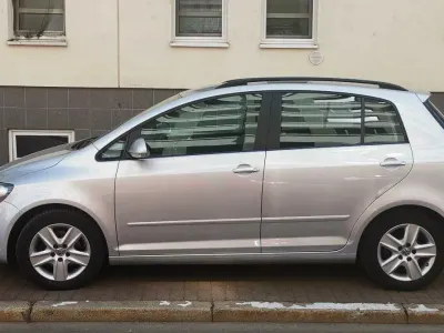 Gebraucht VW Golf Plus Cross Highline 122 PS (89 kW) 2010 Grau Van / Kleinbus