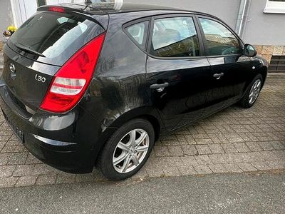 Gebraucht Hyundai i30 109 PS (80 kW) 2009 Schwarz Limousine