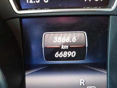 Gebraucht Mercedes GLA200 156 PS (114 kW) 2014 Grau SUV