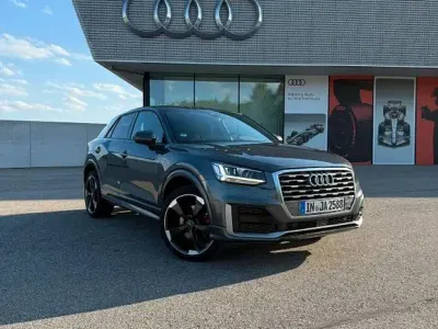 Gebraucht Audi Q2 S-Line 150 PS (110 kW) 2020 Grau SUV