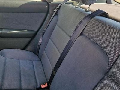 Second-hand Audi A3 101 CP (74 kW) 2000 Albastru Hatchback