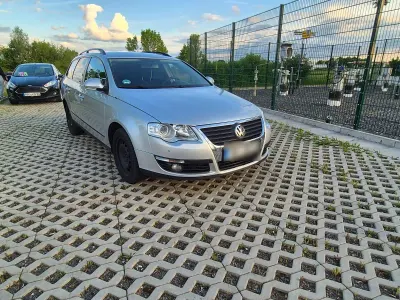 Gebraucht VW Passat 140 PS (102 kW) 2005 Silber Kombi