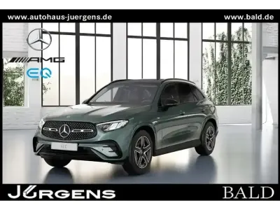 Używany Mercedes GLC300e 197 KM (144 kW) 2025 Zielony SUV