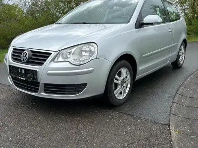 Gebraucht VW Polo 60 PS (44 kW) 2009 Silber Kleinwagen