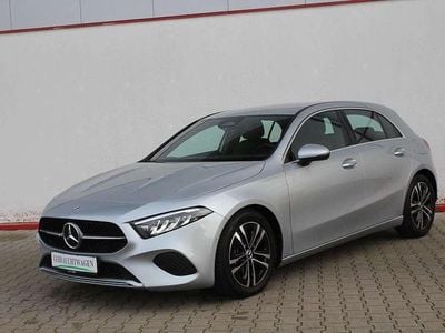 Hightechsilber metallic 922u Gebraucht 2024 Mercedes A180 Progressive Limousine | 25.150 € (Guter Preis)