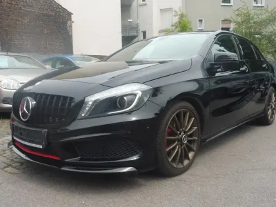 Gebraucht Mercedes A180 AMG line 170 PS (125 kW) 2014 Schwarz Kleinwagen