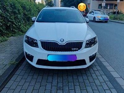 Gebraucht Skoda Octavia RS 184 PS (135 kW) 2013 Weiß Kombi