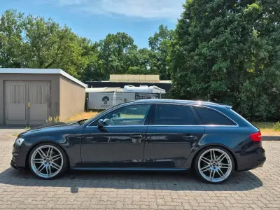 Gebraucht Audi A4 S-Line 205 PS (150 kW) 2012 Blau Kombi