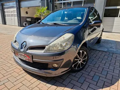 Gebraucht Renault Clio Dynamique 88 PS (64 kW) 2006 Grau eclipse Kleinwagen