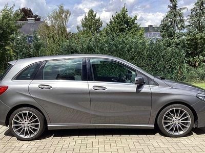 Mercedes B200