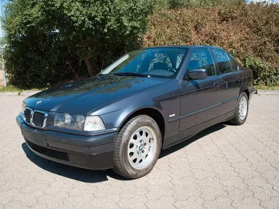 Gebraucht BMW 316 102 PS (75 kW) 1997 Grau Limousine