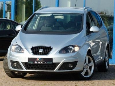 Silber Gebraucht 2010 Seat Altea XL Stylance Van / Kleinbus | 6.990 € (Fairer Preis)