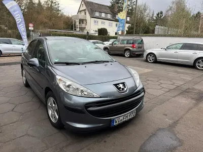 Gebraucht Peugeot 207 95 PS (69 kW) 2008 Grau Kleinwagen