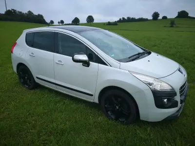 Gebraucht Peugeot 3008 111 PS (81 kW) 2011 Weiß Kombi