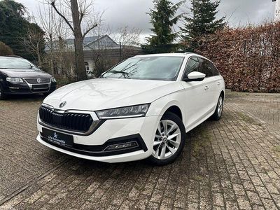 Gebraucht Skoda Octavia Style 116 PS (85 kW) 2023 Weiß Kombi