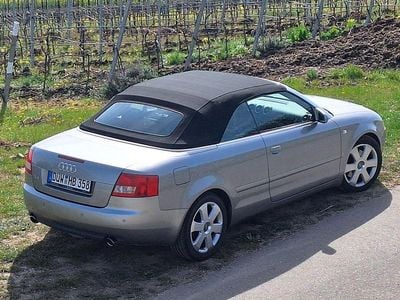 Silber Gebraucht 2005 Audi A4 Cabriolet Ambiente Cabrio | 5.900 € (Etwas zu teuer)