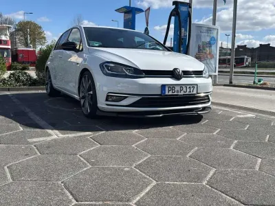 Gebraucht VW Golf VII Highline 150 PS (110 kW) 2018 Weiß Limousine