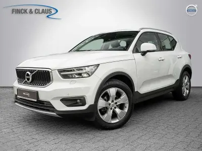 Gebraucht Volvo XC40 Momentum 163 PS (119 kW) 2021 Ice white SUV