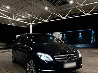 Usata Mercedes B180 109 CV (80 kW) 2013 Nero Monovolume