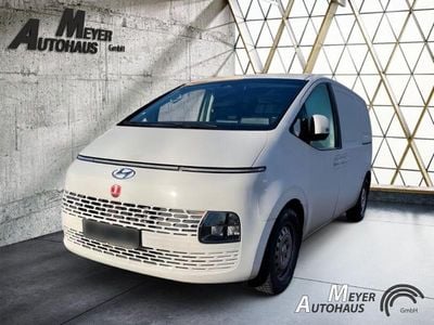 Gebraucht Hyundai Staria 177 PS (130 kW) 2024 Weiss Van / Kleinbus