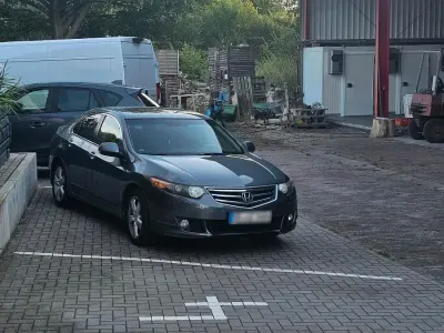 Gebraucht Honda Accord 201 PS (147 kW) 2009 Grau Limousine