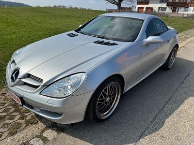 Gebraucht Mercedes SLK200 163 PS (119 kW) 2006 Silber Cabrio