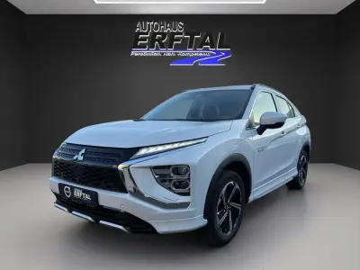 Gebraucht Mitsubishi Eclipse Cross Plus 188 PS (138 kW) 2022 Titanweiss (d) SUV