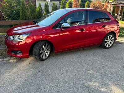 Gebraucht Citroën C4 PureTech 131 PS (96 kW) 2015 Rot Limousine