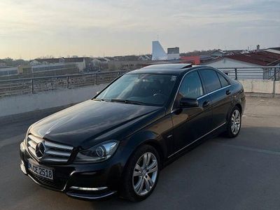 Gebraucht Mercedes C220 Avantgarde 170 PS (125 kW) 2012 Schwarz Limousine