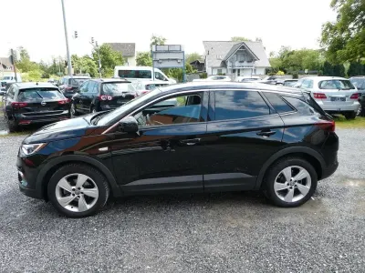 Gebraucht Opel Grandland X Innovation 131 PS (96 kW) 2019 Schwarz SUV