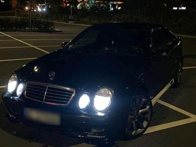 Second-hand Mercedes CLK230 197 CP (144 kW) 1999 Negru Coupe