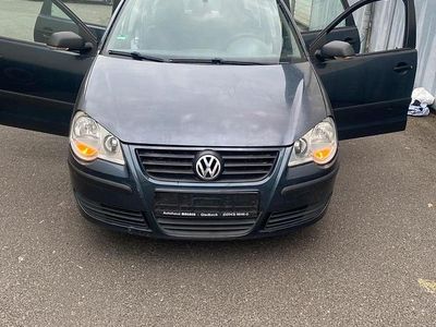 Gebraucht VW Polo 67 PS (49 kW) 2005 Grau Kleinwagen