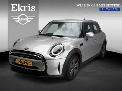 Begagnad Mini Cooper 136 HK (100 kW) 2023 Grå Halvkombi