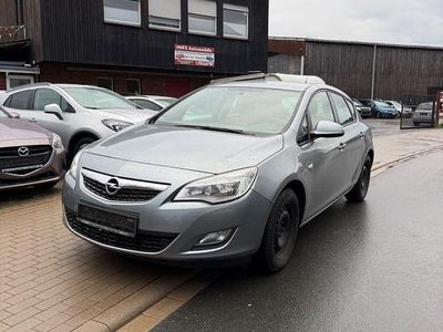 Gebraucht Opel Astra Edition 101 PS (74 kW) 2010 Silber Limousine