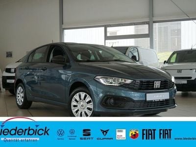 Gebraucht Fiat Tipo Life 131 PS (96 kW) 2024 Blau Limousine