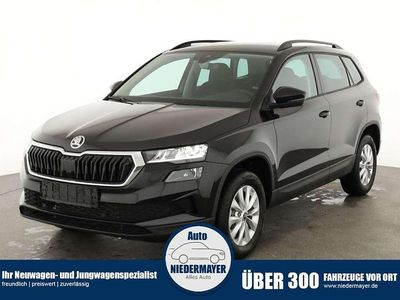 Neu Skoda Karoq Selection 150 PS (110 kW) 2025 Black magic perleffekt SUV