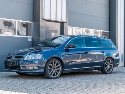 Gebraucht VW Passat Edition 177 PS (130 kW) 2014 Night blue metallic Kombi