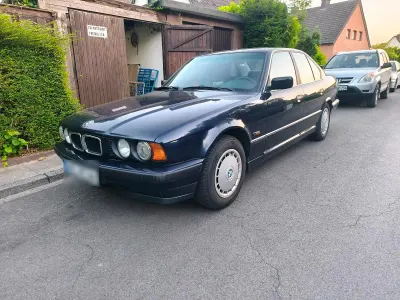 Gebraucht BMW 520 150 PS (110 kW) 1995 Blau Limousine