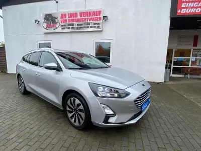 Gebraucht Ford Focus Cool & Connect 125 PS (91 kW) 2019 Silber Kombi