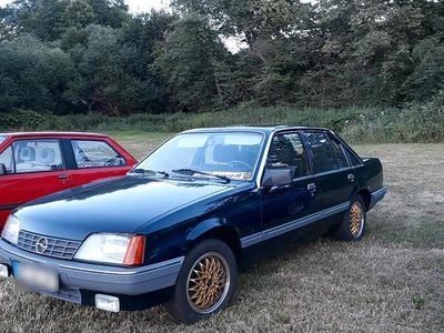 Gebraucht Opel Rekord 90 PS (66 kW) 1984 Blau Limousine