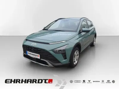 Gebraucht Hyundai Bayon Trend 101 PS (74 kW) 2024 Mangrove green / mic SUV