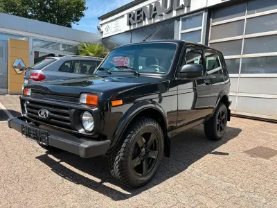Gebraucht Lada niva 83 PS (61 kW) 2021 Schwarz SUV