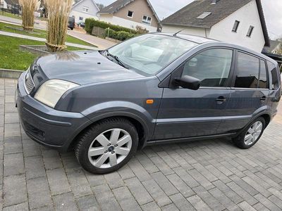 Usata Ford Fusion 80 CV (58 kW) 2005 Grigio Utilitaria