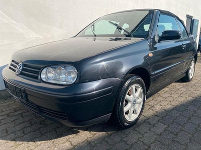 Schwarz Gebraucht 1999 VW Golf Cabriolet Classicline Cabrio | 3.990 € (Teuer)