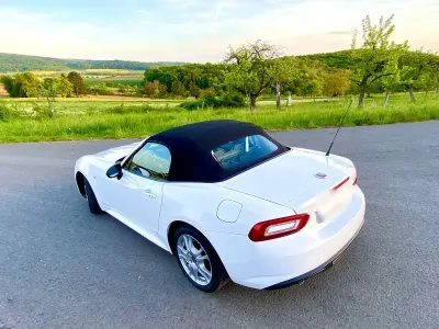 Gebraucht Fiat 124 Spider Lusso 140 PS (102 kW) 2018 Weiß Cabrio