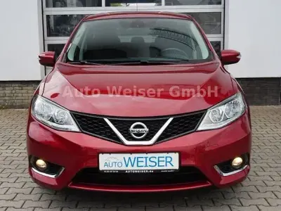 Gebraucht Nissan Pulsar Acenta 116 PS (85 kW) 2017 Rot Kleinwagen