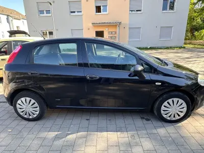 Gebraucht Fiat Punto Dynamic 77 PS (56 kW) 2008 Schwarz Kleinwagen