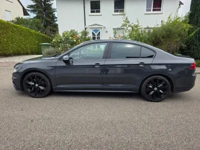 Gebraucht VW Passat R-line 220 PS (161 kW) 2015 Grau Limousine