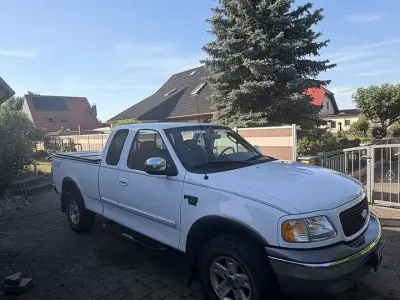 Gebraucht Ford V8 XLT 264 PS (194 kW) 2002 Weiß SUV