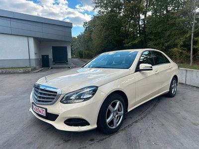 Mercedes E200